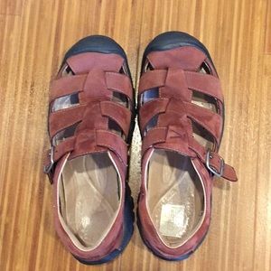 Keen Suede Buckle Shoes